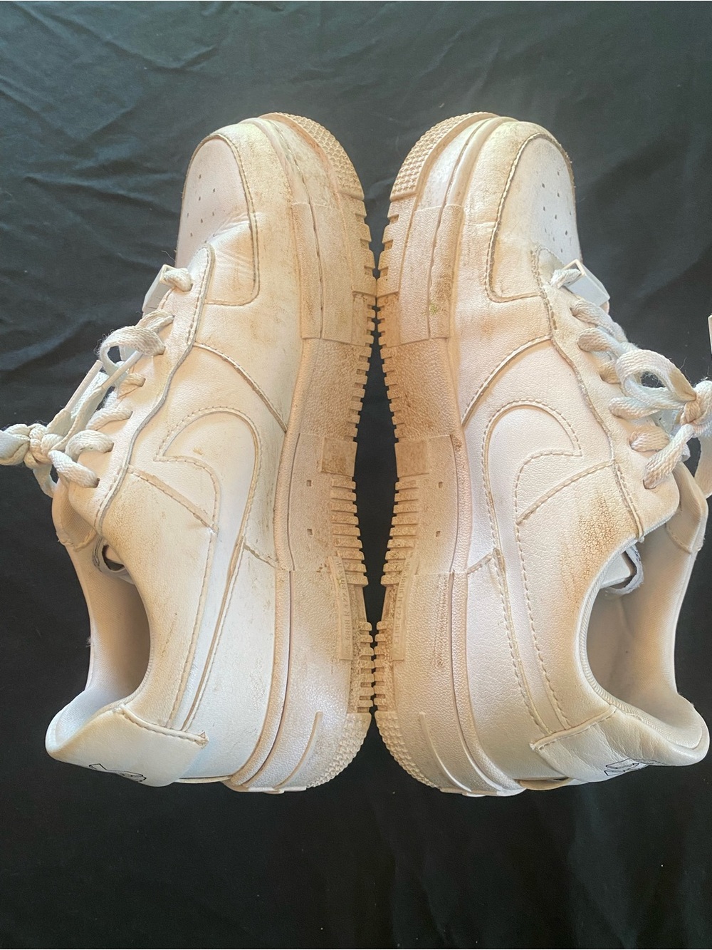 Nike Women's White/Beige Low-Top Sneakers